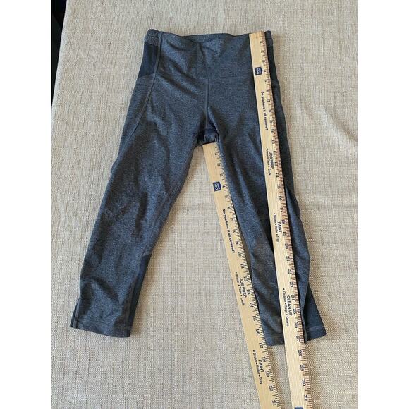 LULULEMON ATHLETICA Women's Heathered Gray Cropped Capri Leggings Pocket 4 - Picture 2 of 7